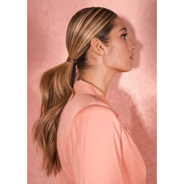 HOLD.ME • THREE-WAY HAIRSPRAY